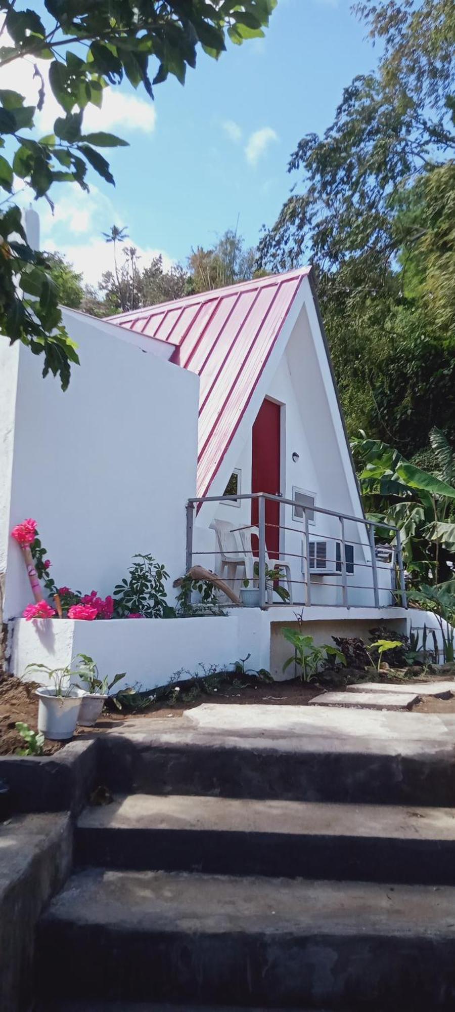 Baywalk Batangas Bed & Breakfast *